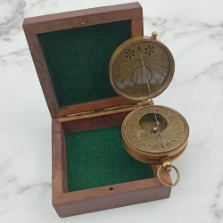 Antique Brass String 2 Inch Compass - Image 2