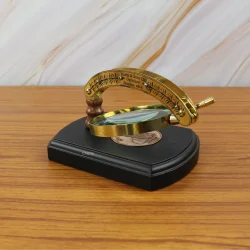 Brass Table Magnifying Glass - Image 4