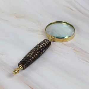 Handheld Magnifying Glass
