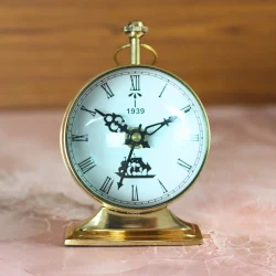 Vintage Tabletop Clock: Model 1939