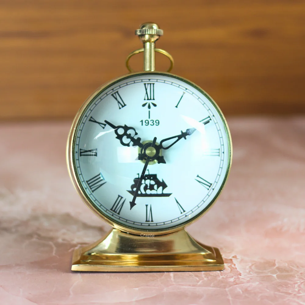 Vintage Tabletop Clock: Model 1939