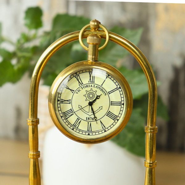 Golden Base Compass Desk Clock with a Touch of Opulence - Image 4