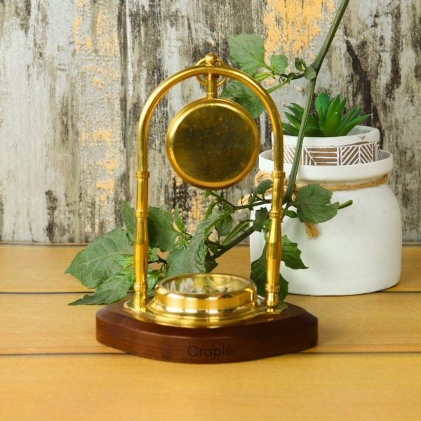 Golden Base Compass Desk Clock with a Touch of Opulence - Image 3