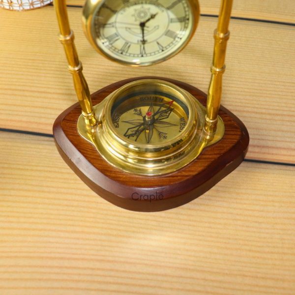 Golden Base Compass Desk Clock with a Touch of Opulence - Image 2
