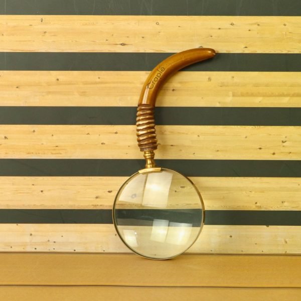 Brass Magnifier with Curved Handle and Ribbed Grip – Elegant Resin Design, Crystal-Clear Lens for Reading and Desk Decor - Image 4