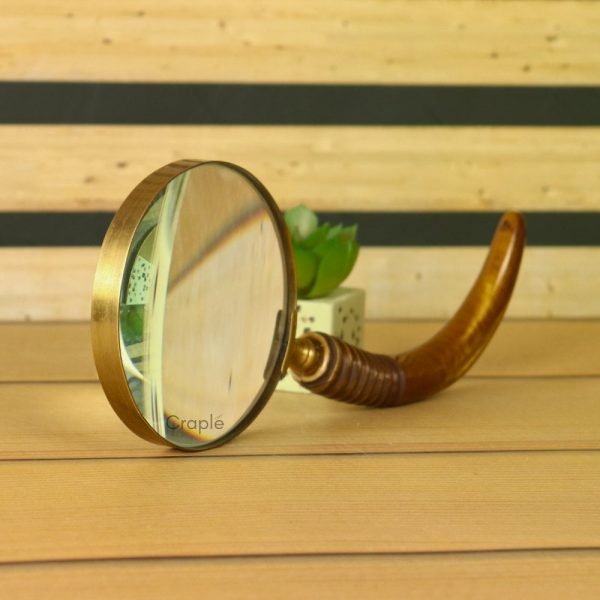 Brass Magnifier with Curved Handle and Ribbed Grip – Elegant Resin Design, Crystal-Clear Lens for Reading and Desk Decor - Image 2