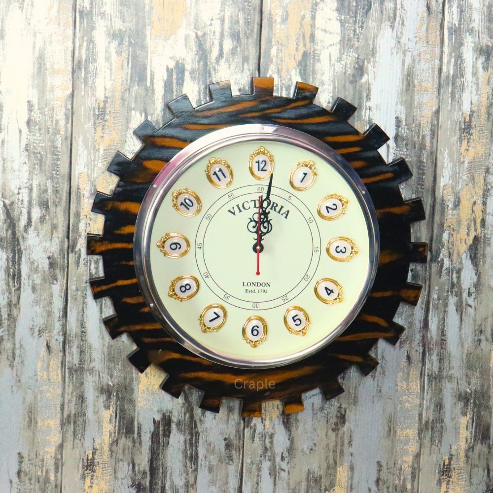 Victoria Wall Clock